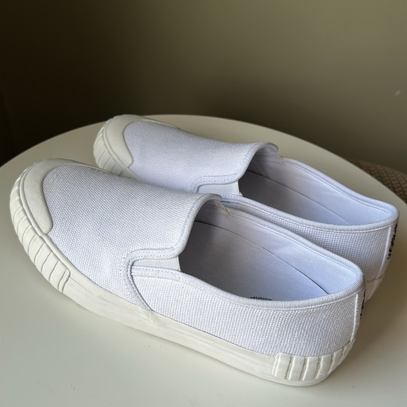 Taos Double Vision White Canvas slip on sneaker Arch Support Orthotic Friendly - Picture 4 of 14